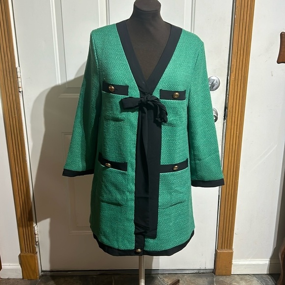 Green and Black Classic Business Career Gold Buttons Dress Size Medium - Picture 1 of 6